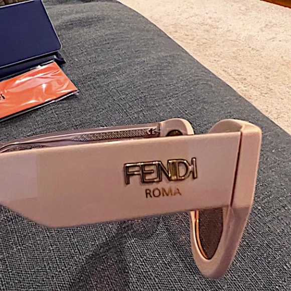 FENDI Peach FF0435/S Cat Eye Mirror FF Logo Monogram Sunglasses main image 8